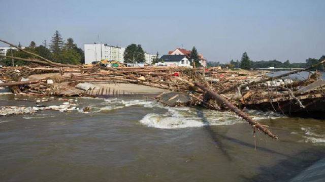 ইতালিতে ঘূর্ণিঝড় বরিসের আঘাত